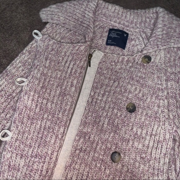 American Eagle Sweater - Picture 4 of 4